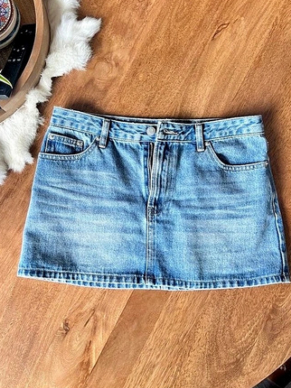 GLASSONS Denim Jean Shorts in Blue Size 8 Like New